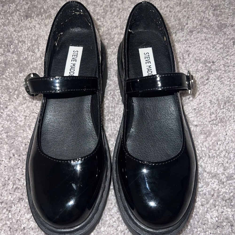 Steve Madden Black Patent Mary Jane Platforms - Picture 2 of 5